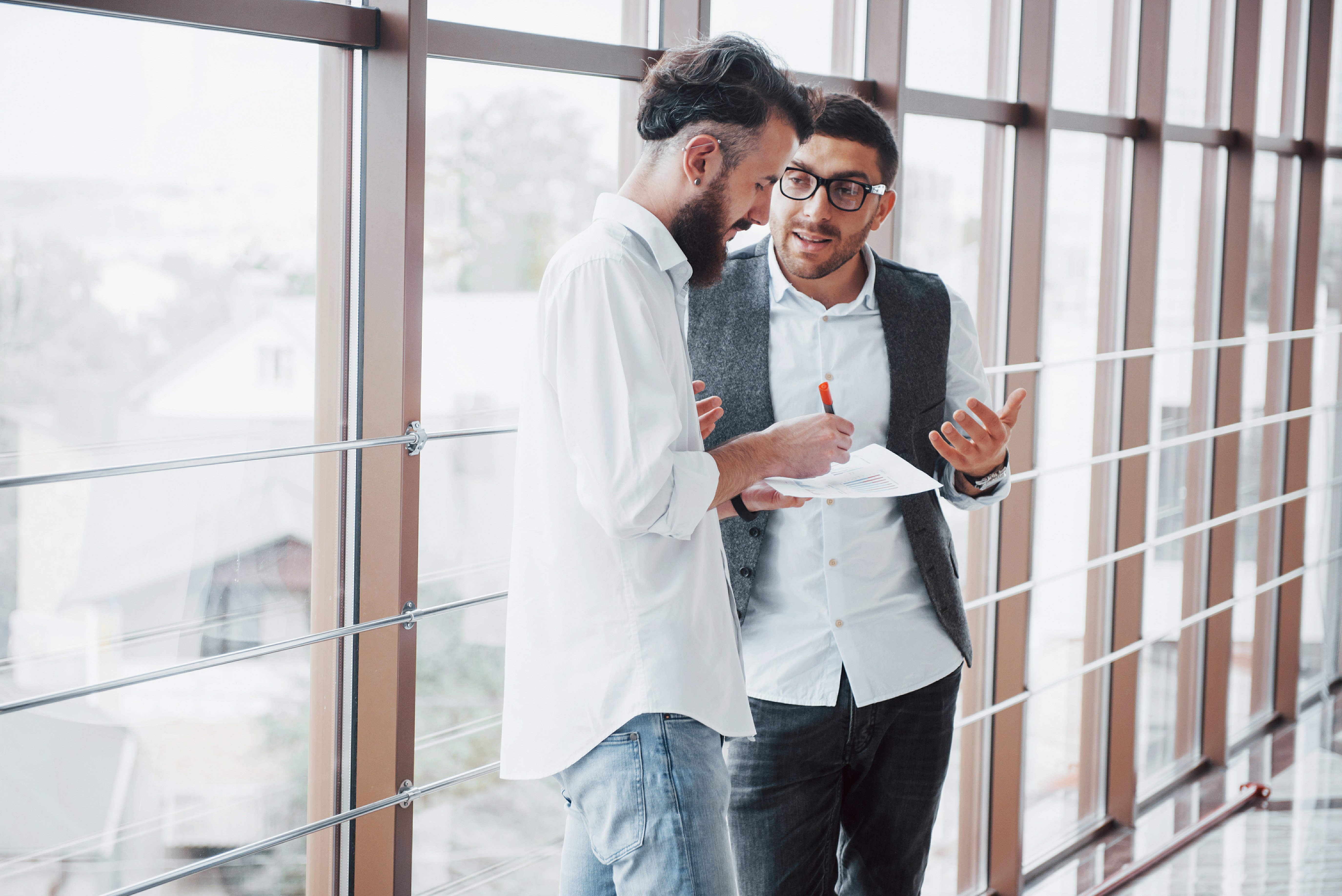 young-business-people-are-discussing-new-creative-ideas-together-meeting-office