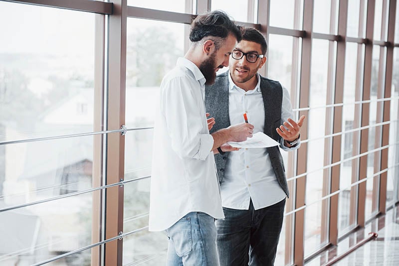 young-business-people-are-discussing-new-creative-ideas-together-meeting-office